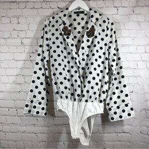 Denimland Bodysuit white top with black dots